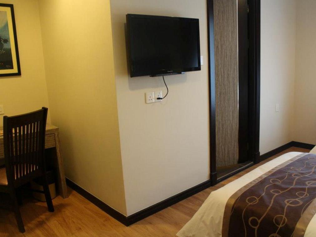 Super Oyo 985 Hotel Nur Мири Экстерьер фото